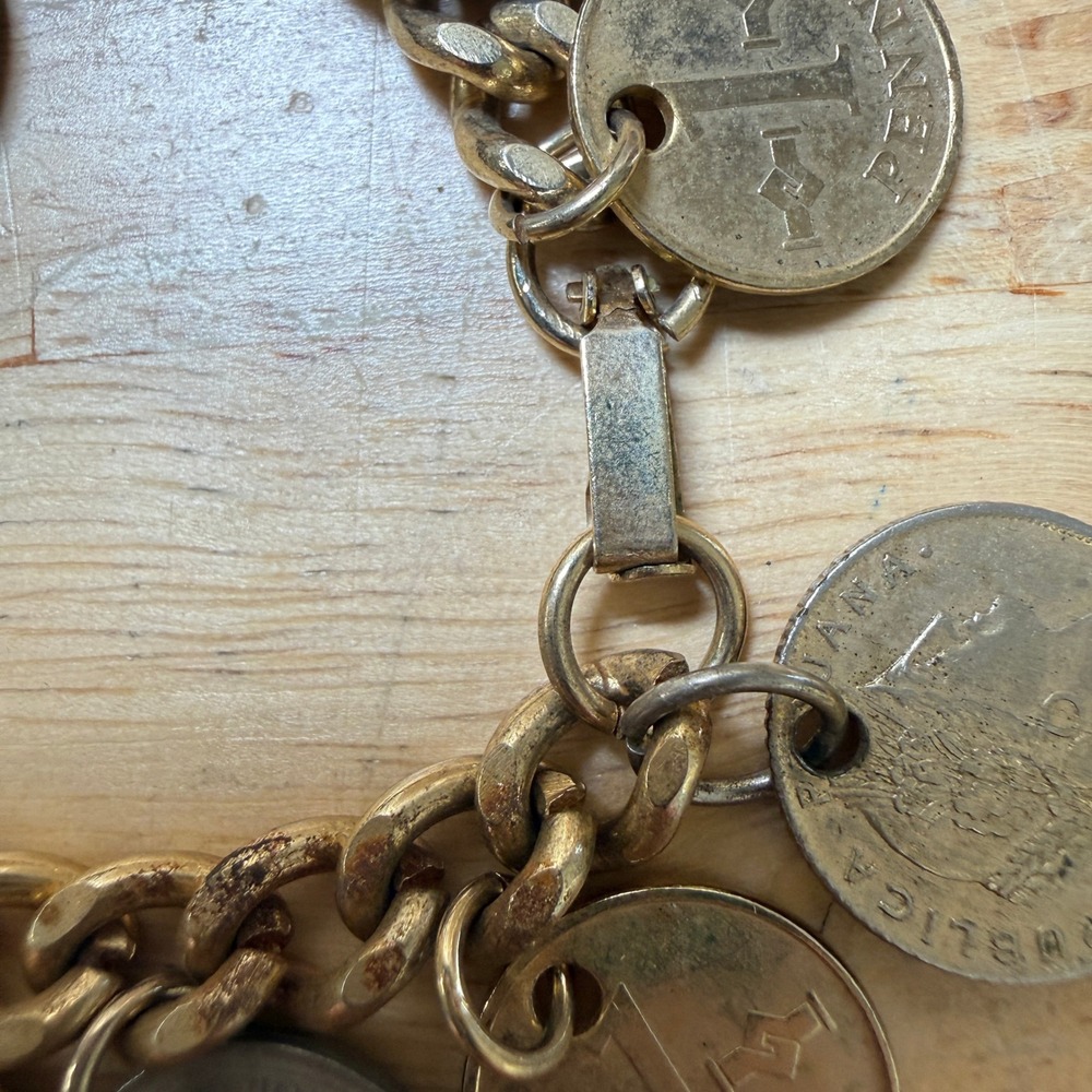 Vintage Coin Charm Bracelet Gold Tone International Currency 1960s - Picture 8 of 13